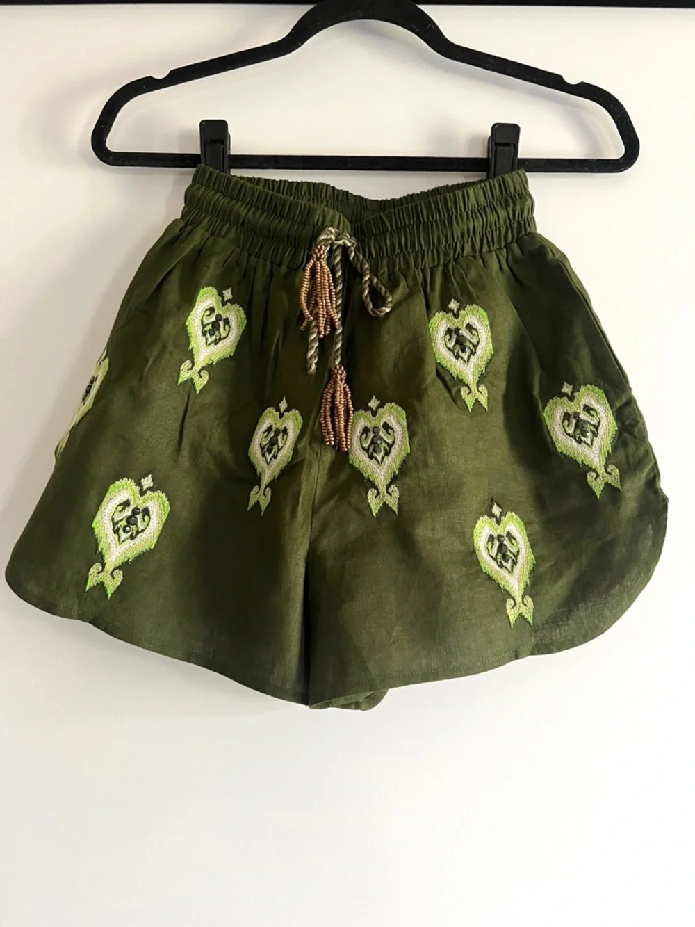 FARM Rio Embroidered Green Heart Tapestry Linen-Blend Shorts Size XXS NWT - Picture 9 of 15